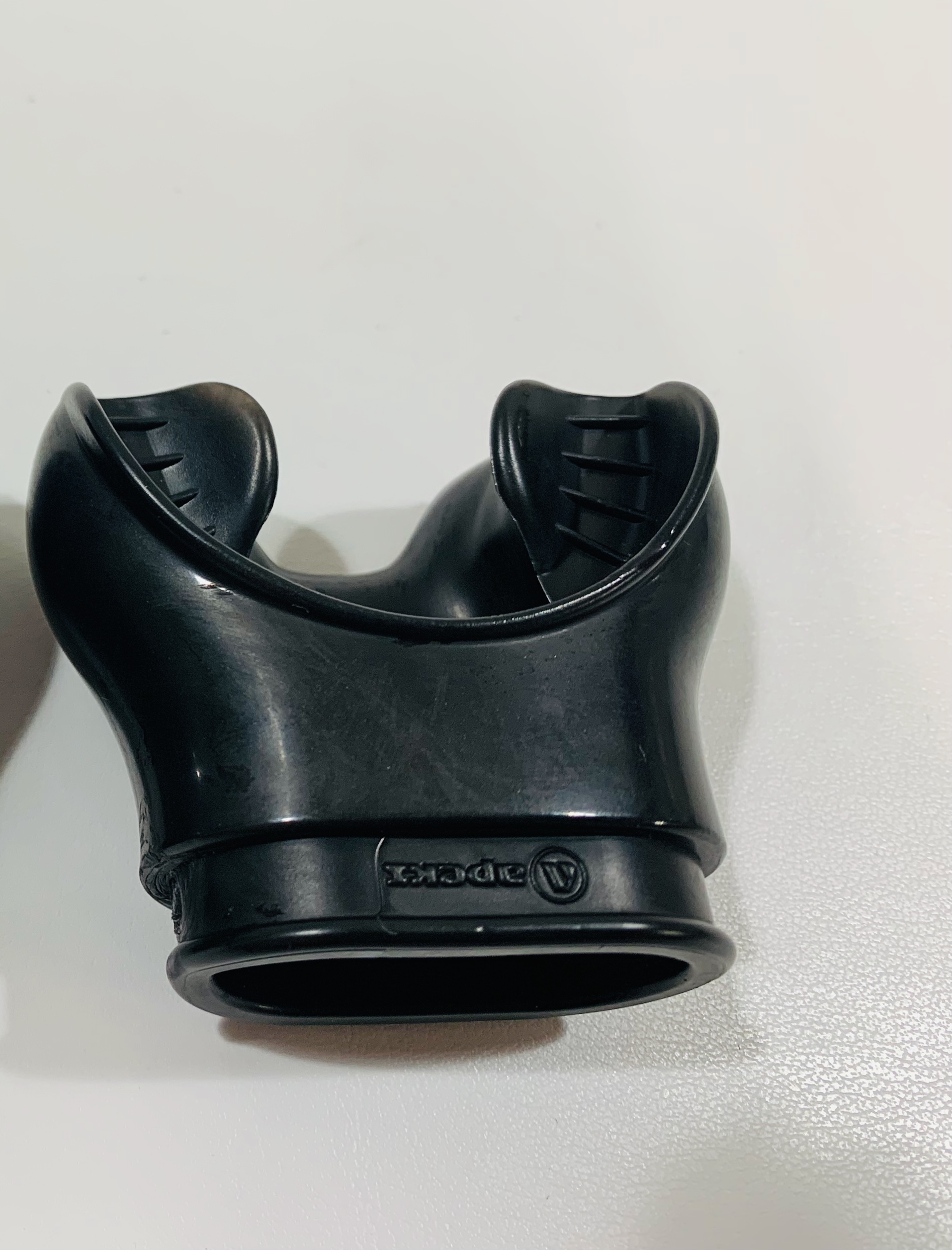 Apeks Mundstück Comfo-Bite schwarzes Silikon Apeks Mundstück Comfo-Bite schwarzes Silikon