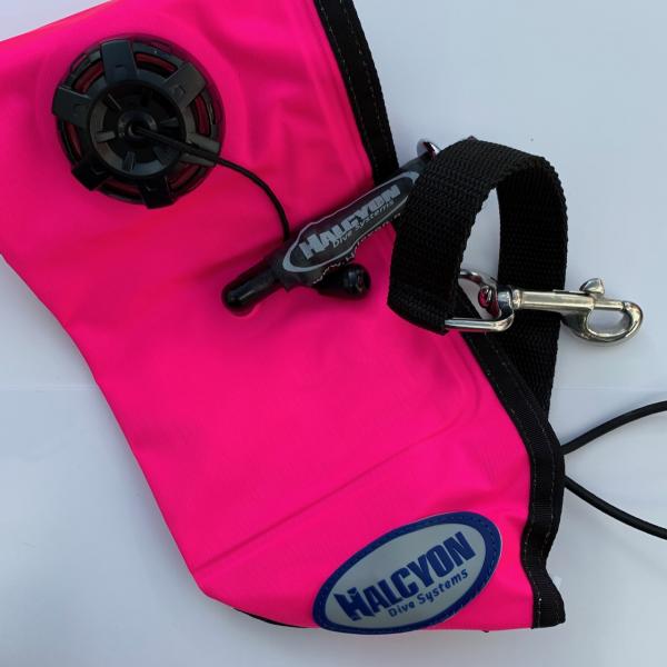 Halcyon Super SLIM Diver's Alert Marker / Boje 1,8 m Halcyon Super SLIM Diver's Alert Marker / Boje 1,8 m
