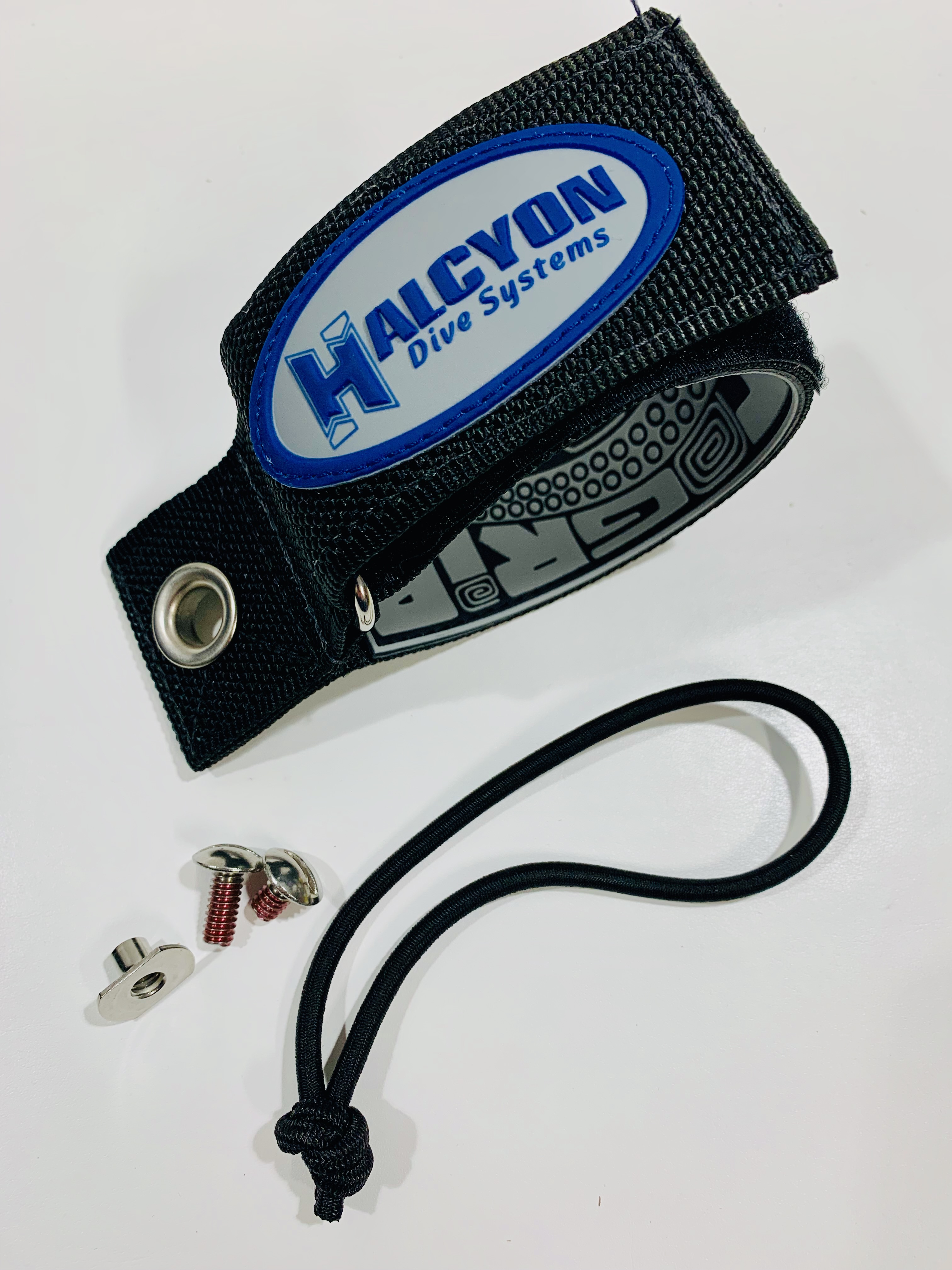 Halcyon Tariergas Halterung (Argon Straps) Befestigung an der Backplate Halcyon Tariergas Halterung (Argon Straps) Befestigung an der Backplate