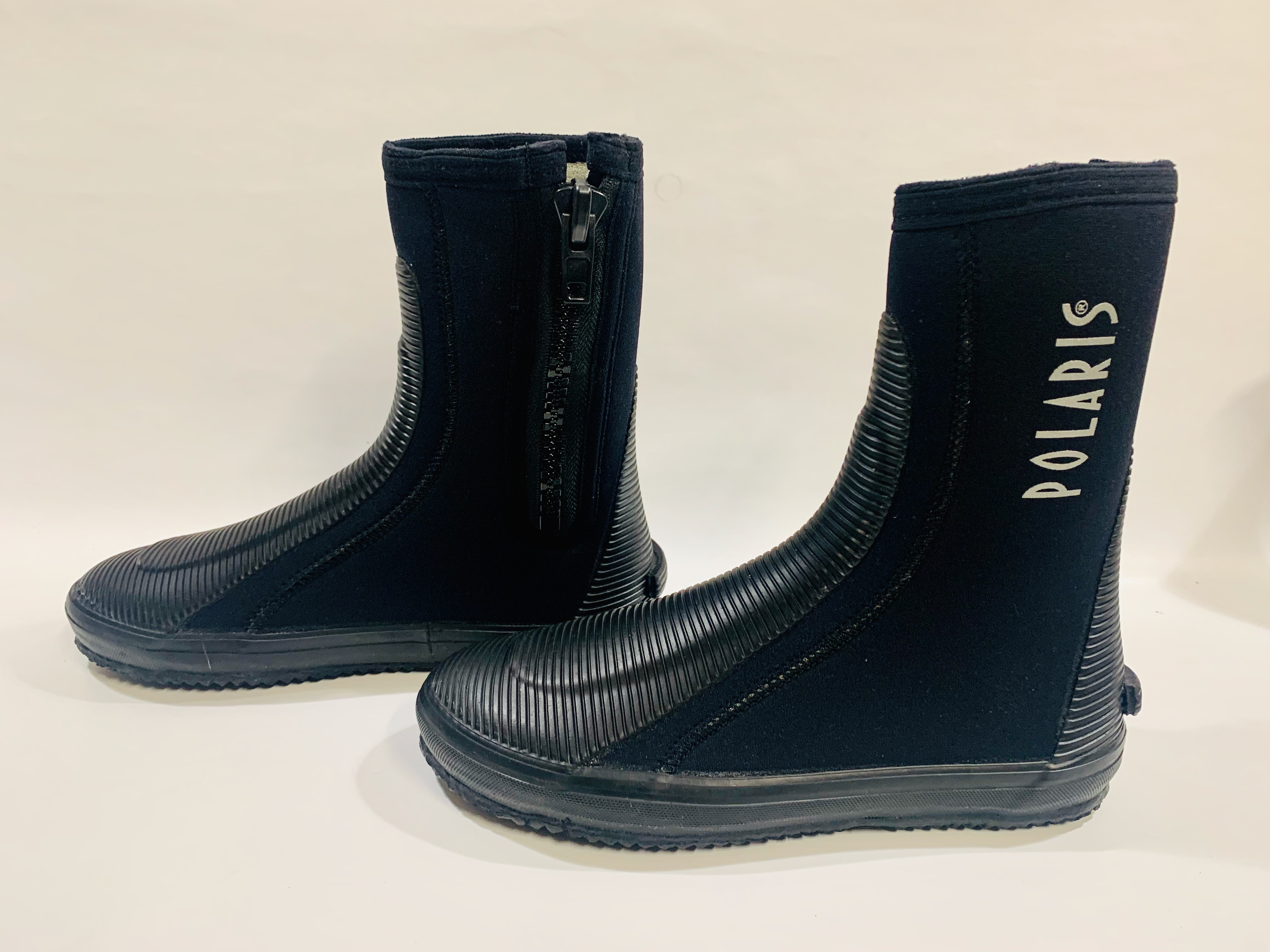 Polaris Boots mit stabiler Sohle Neopren Füßlinge Polaris Boots mit stabiler Sohle Neopren Füßlinge