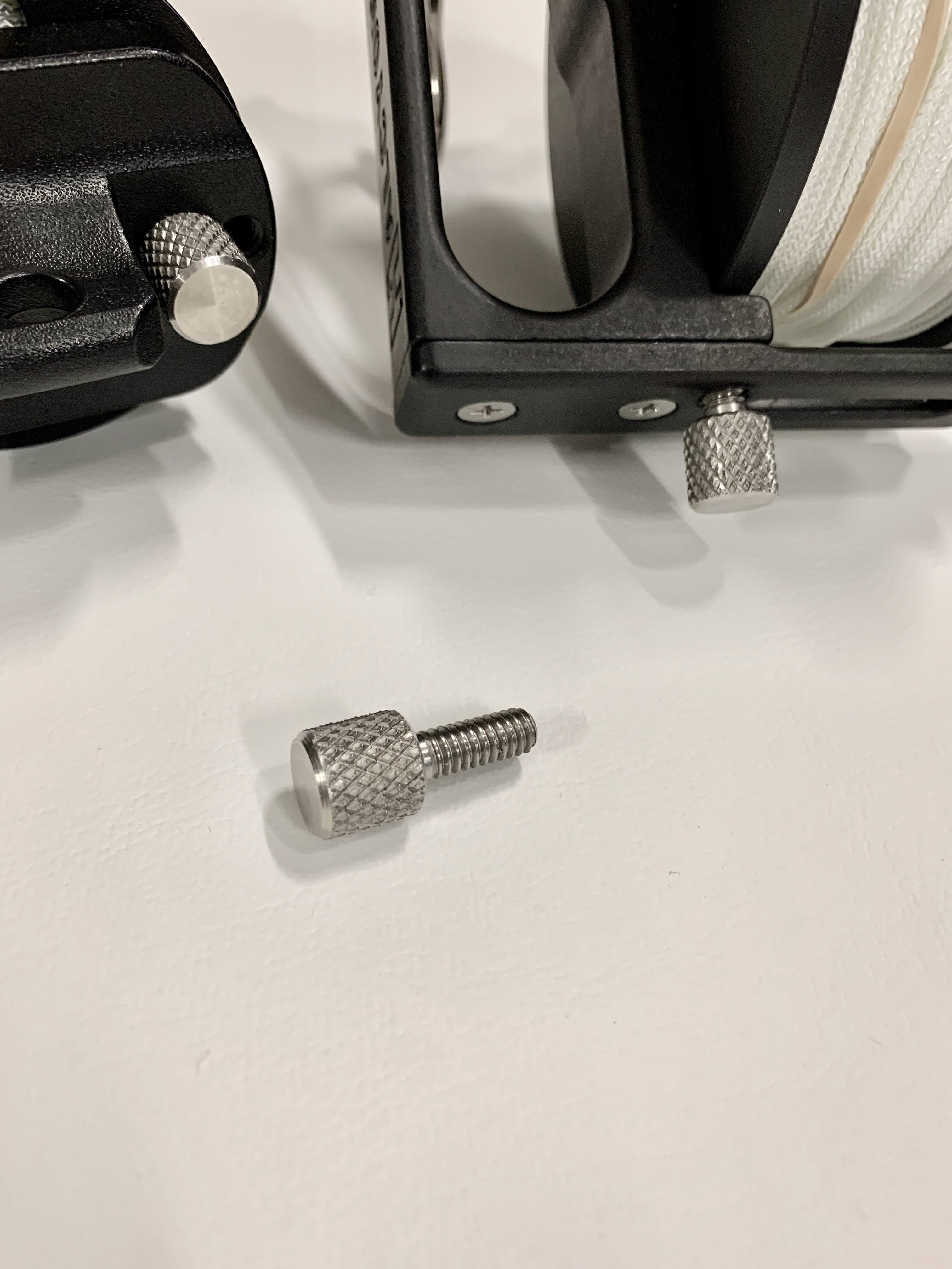 Halcyon Schraube für Pathfinder Reel / Easy Grip / Lock Down Screw  Halcyon Schraube für Pathfinder Reel / Easy Grip / Lock Down Screw