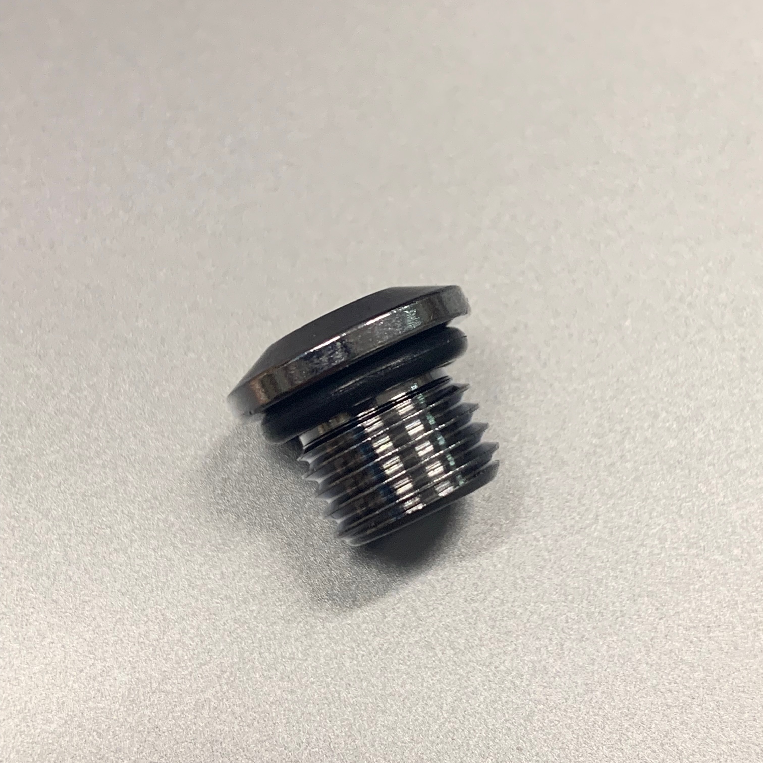 Blindstopfen 3/8" UNF 1. Stufe MD Blindstopfen 3/8" UNF 1. Stufe MD