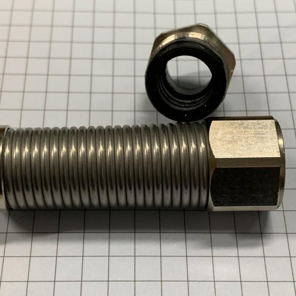 Kabeldurchführung mit Knickschutz M16x1,5 Kabeldurchführung mit Knickschutz M16x1,5