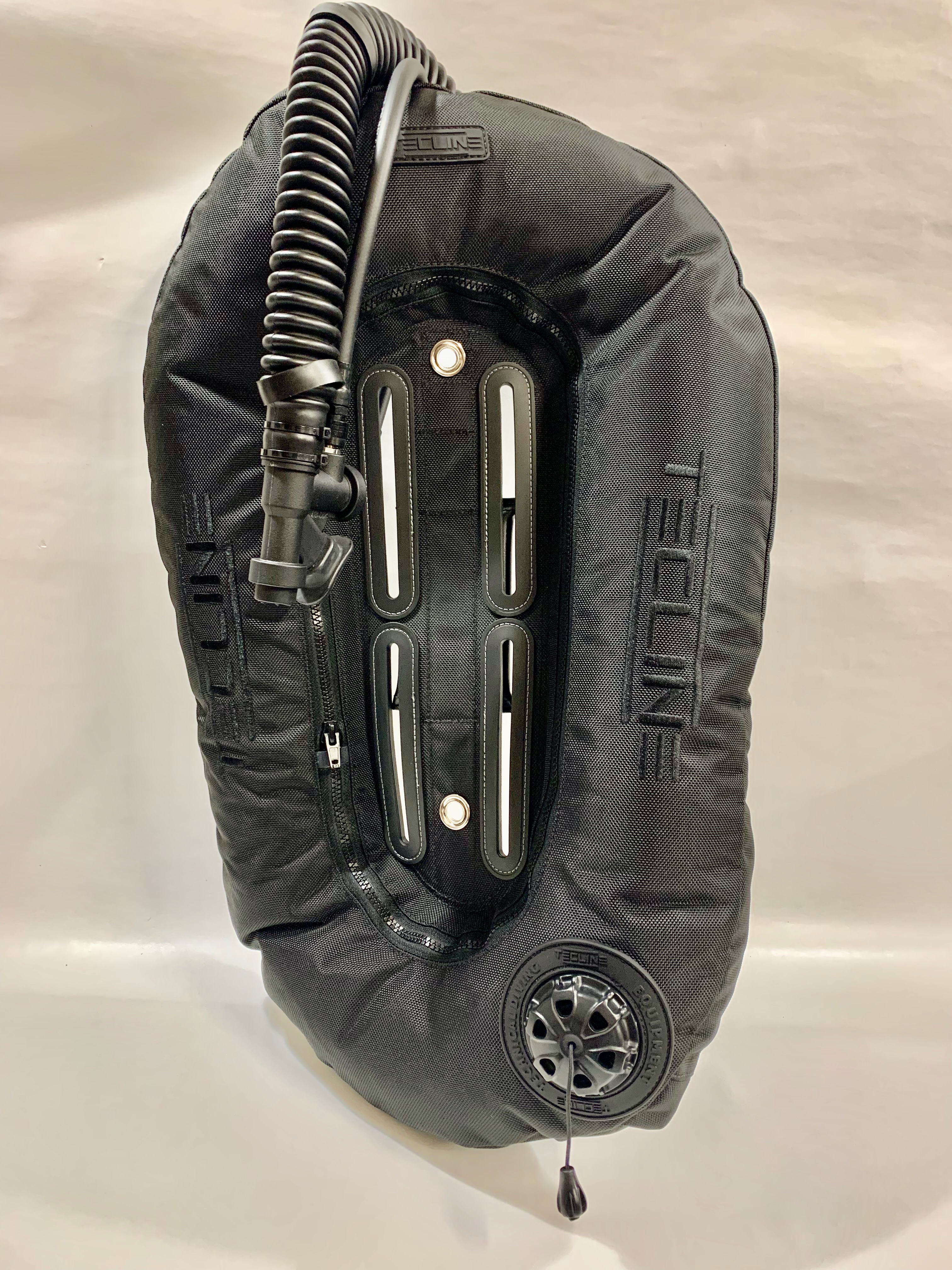 Tecline Donut Wing 13 Black Edition / Military Line Tecline Donut Wing 13 Black Edition / Military Line